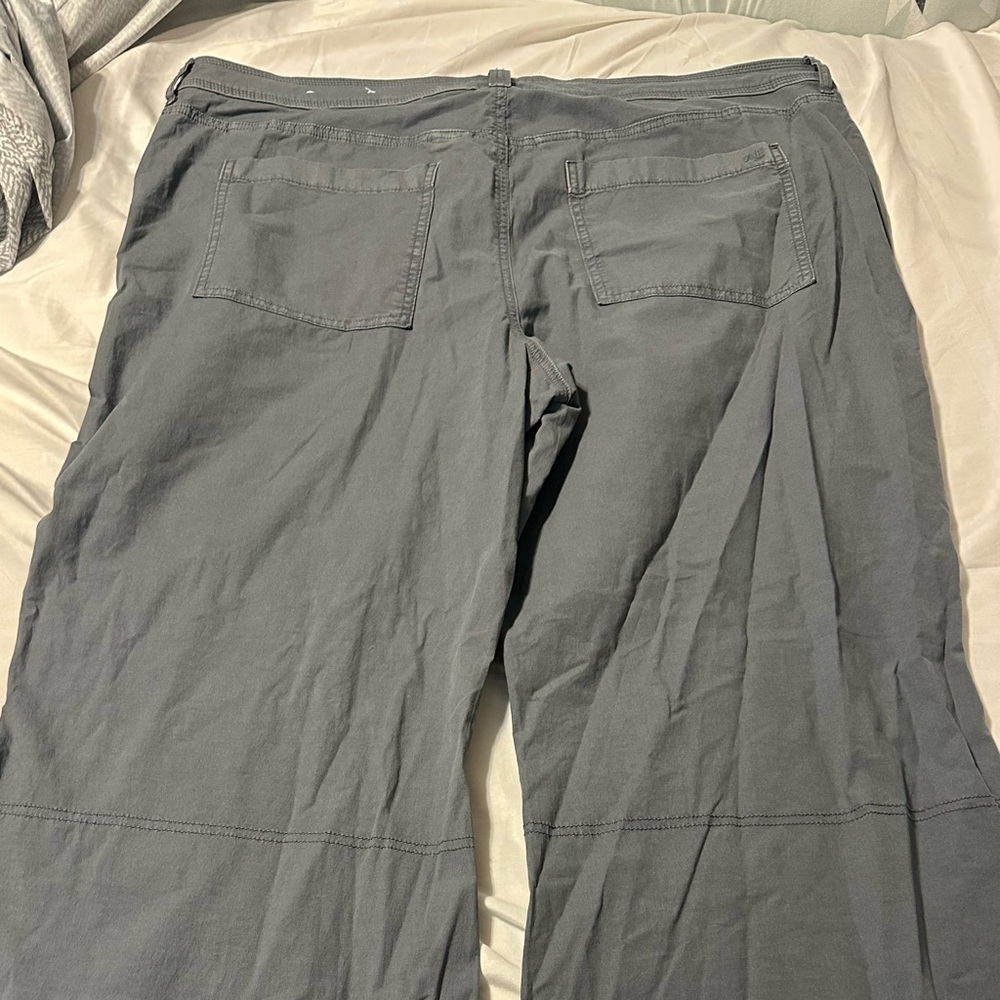 American Eagle Gray Cargo Wide Leg Pants
